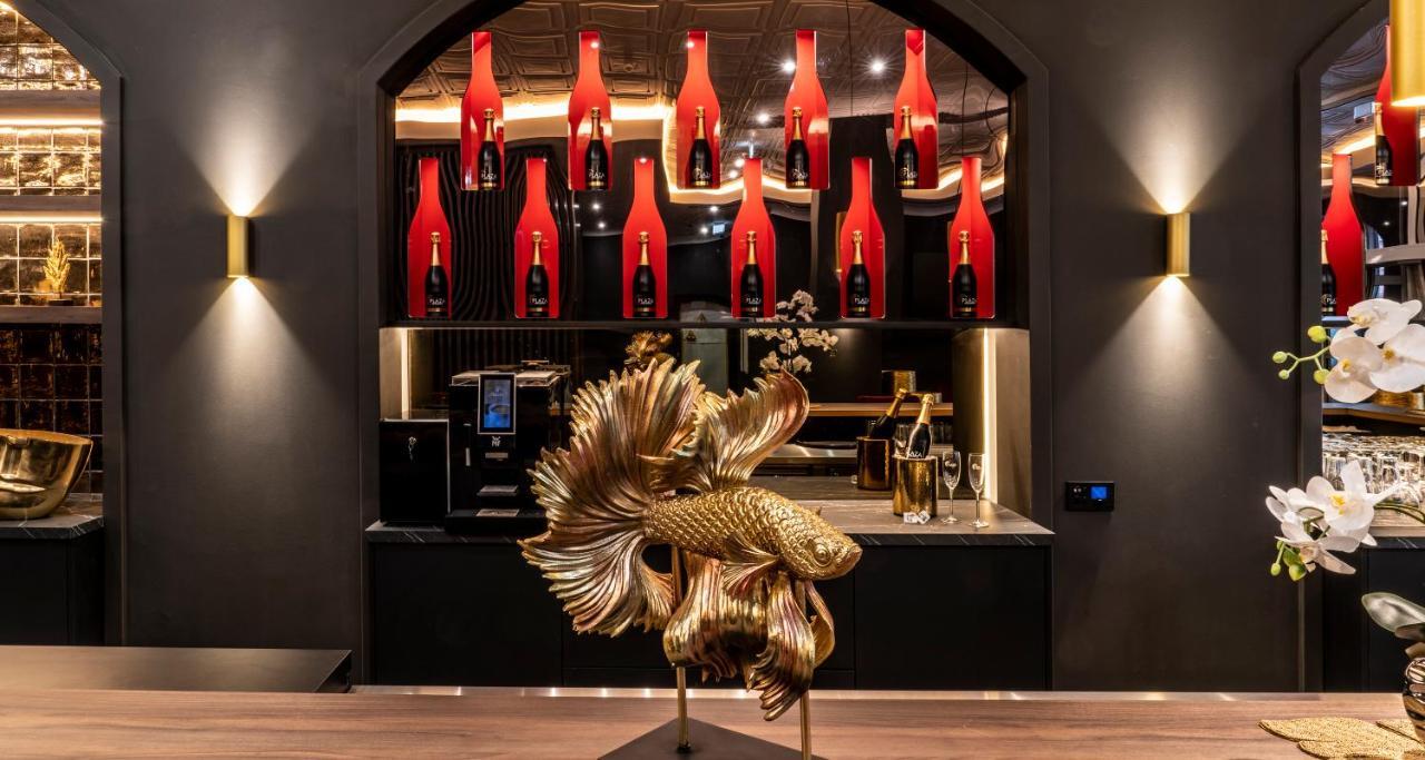 Plaza Premium Columbus Hotel