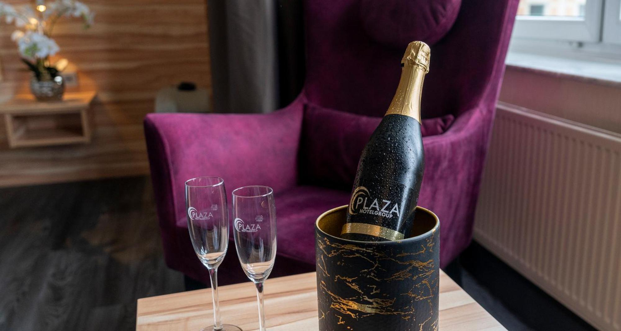 Plaza Premium Columbus 4* Bremen