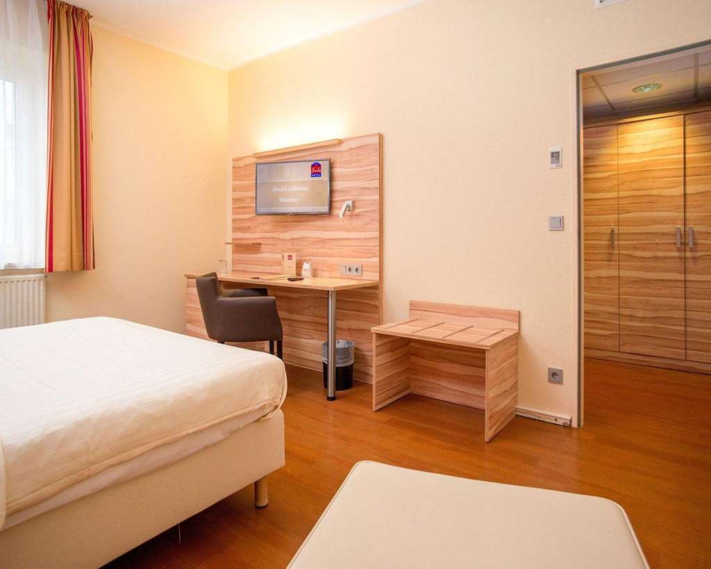 Plaza Premium Columbus Hotel