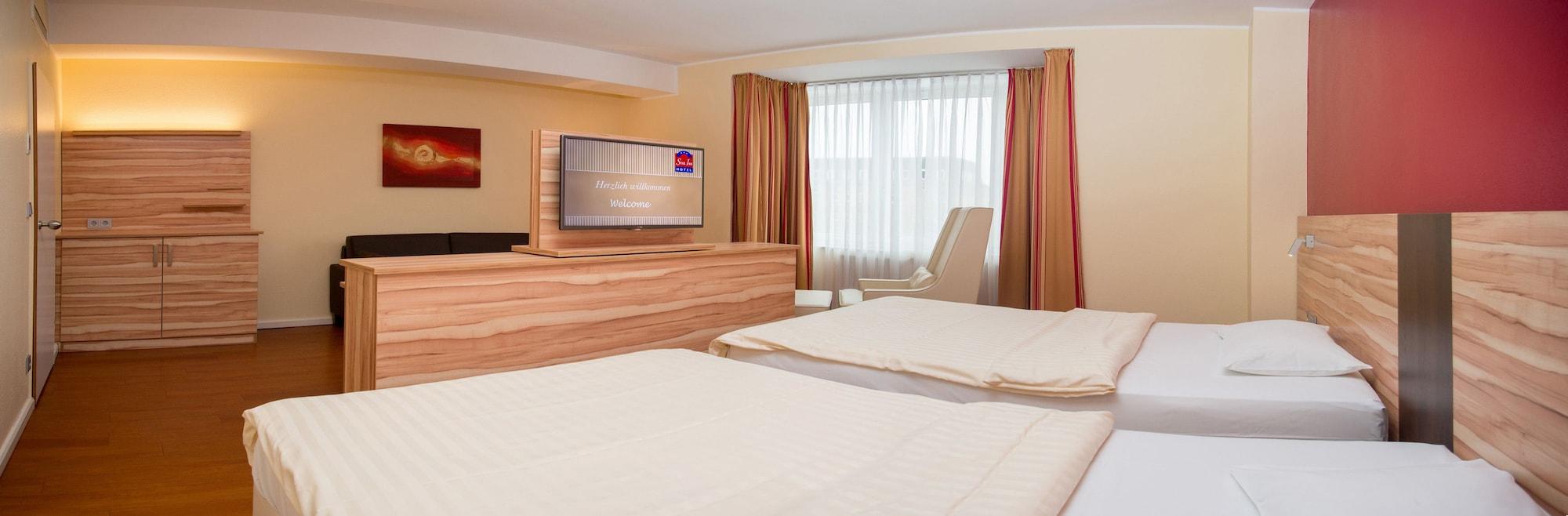 Plaza Premium Columbus