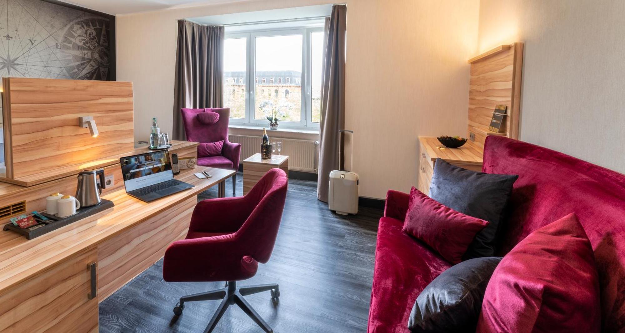 Hotel Plaza Premium Columbus 4*